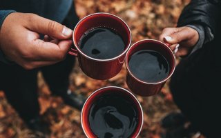 Comment jauger la contenance des tasses avec une cafetière à capsules ?